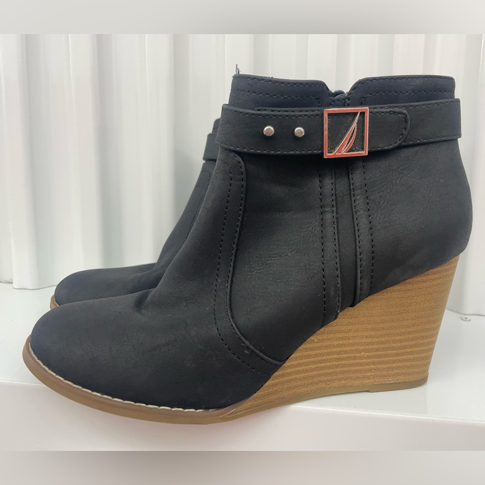 Nautica Glady Black Wedge Booties Size 8.5